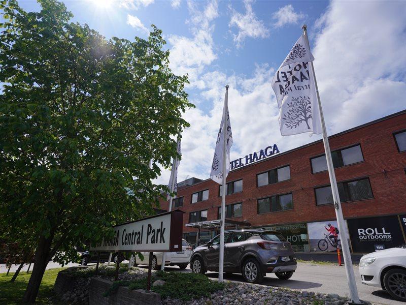 Hotel Haaga Park 4*