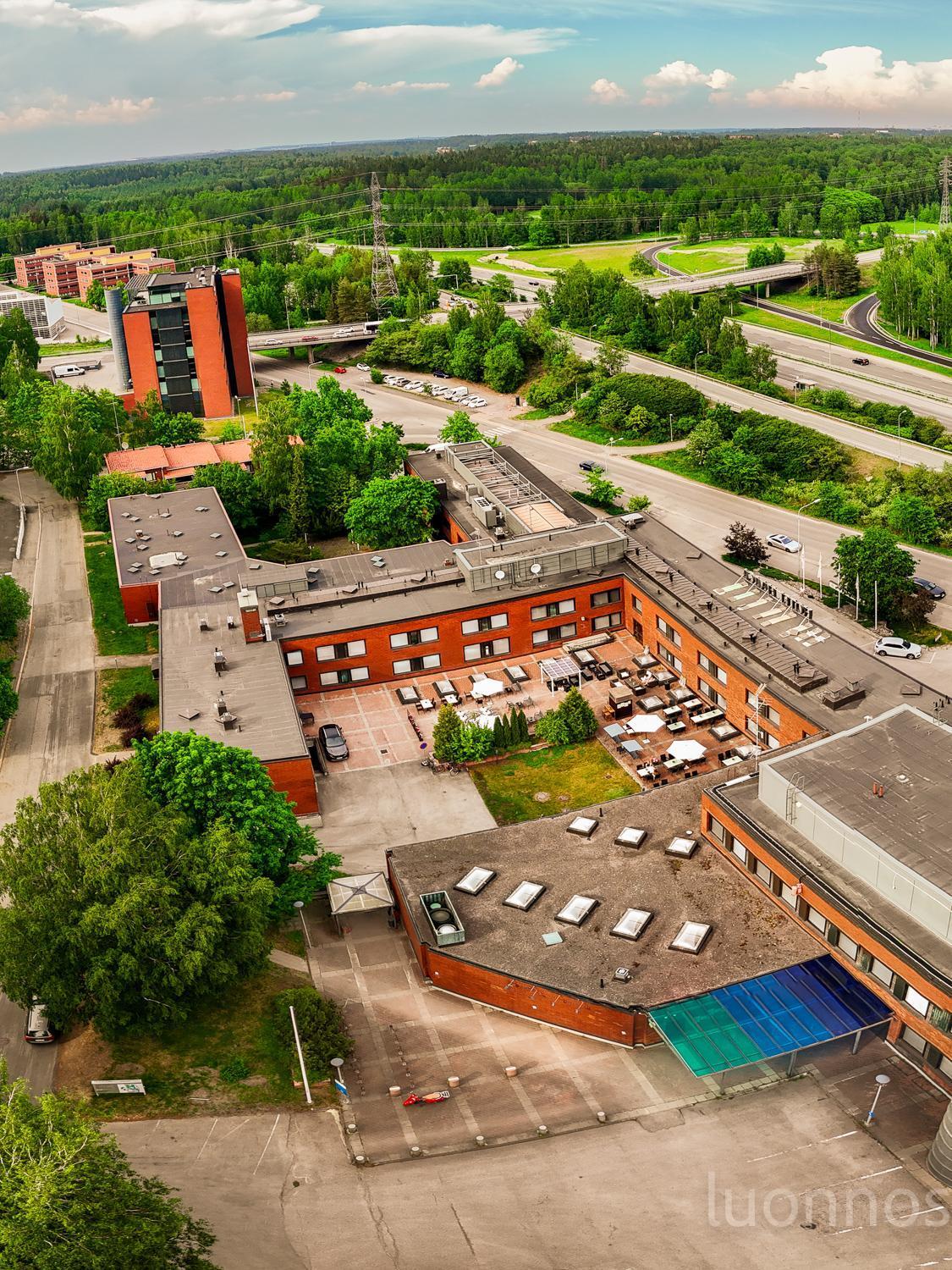 Haaga Park 4*